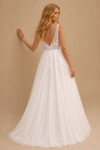 Rutipo Ivory Ball-Gown V Neck Sleeveless Floor-Length Tulle Wedding Dresse With Appliques Lace