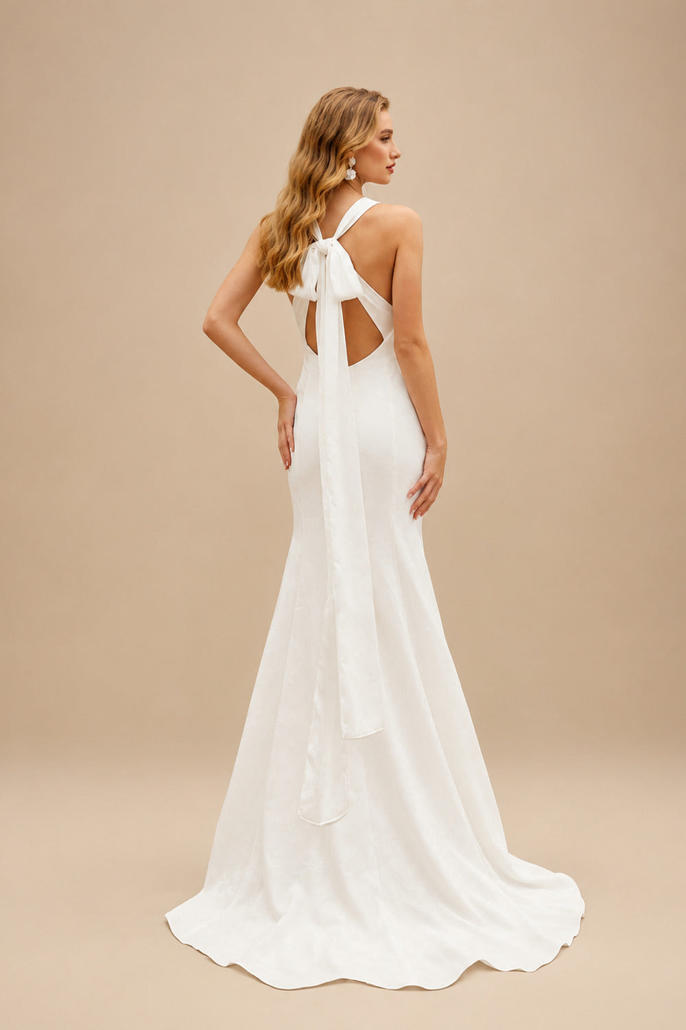 Rutipo Ivory Trumpet/Mermaid Sleeveless Halter Elastic Satin Sweep Train Wedding Dresses With Bow(s)