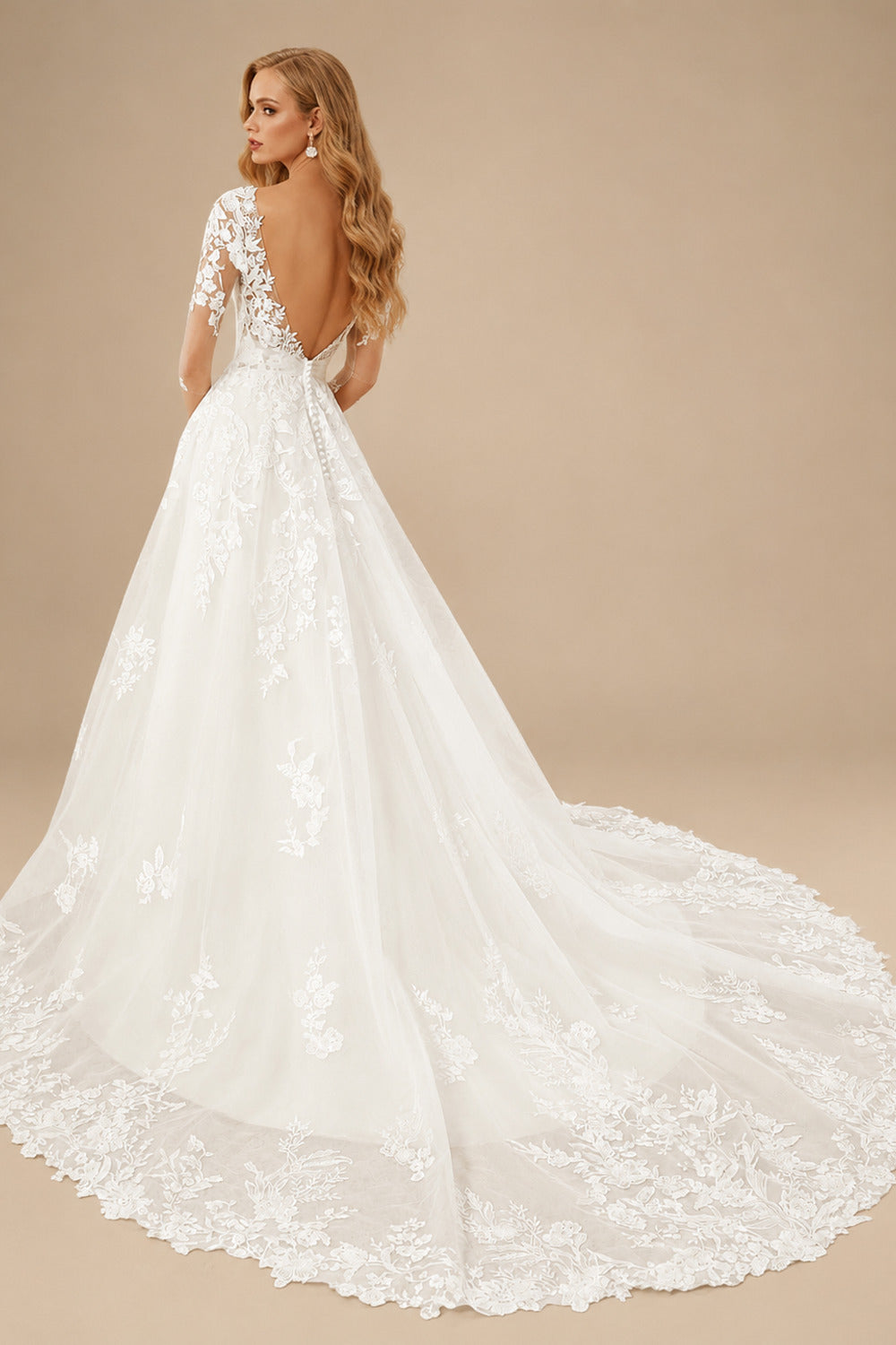 Rutipo Ivory A-Line V-Neck Long Sleeves Tulle Lace Chapel Train Wedding Dresses With Appliques Lace