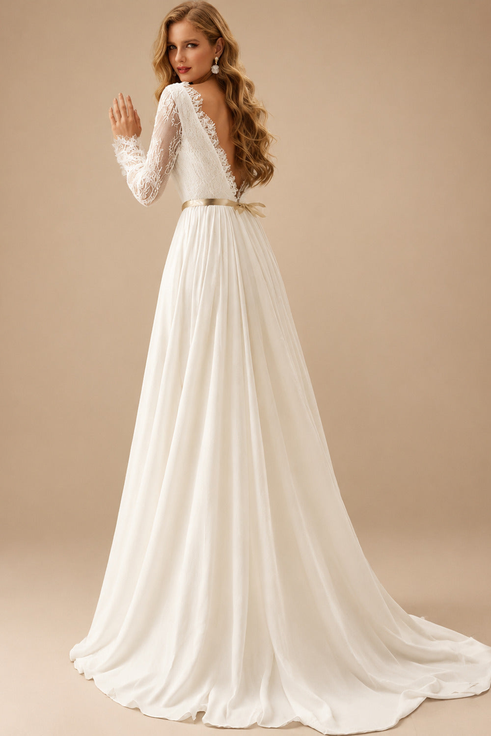 Rutipo Ivory A-Line Scoop Neck Long Sleeves Composite Wire Chiffon Lace Sweep Train Wedding Dresses With Lace Pleated
