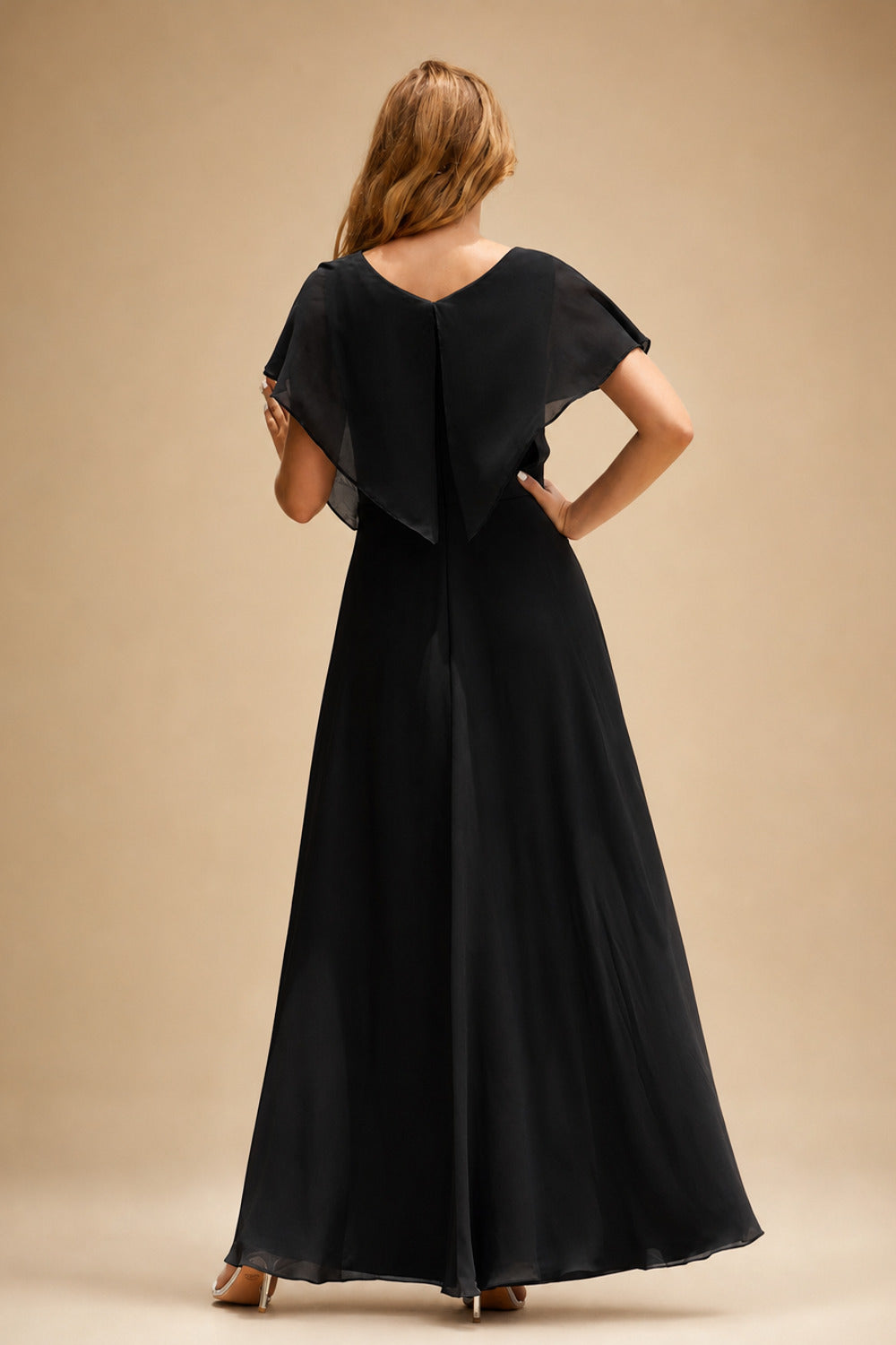 Rutipo Black A-Line V-Neck Long Sleeves Lace Tulle Wedding Dresses With Lace