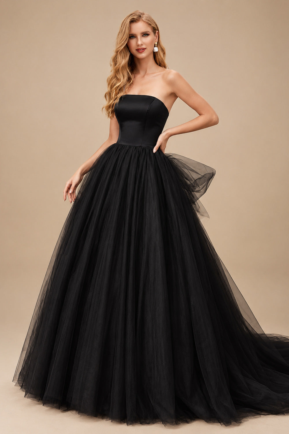Rutipo Black Ball-Gown Strapless Sleeveless Tulle Court Train Wedding Dresses With Pleated