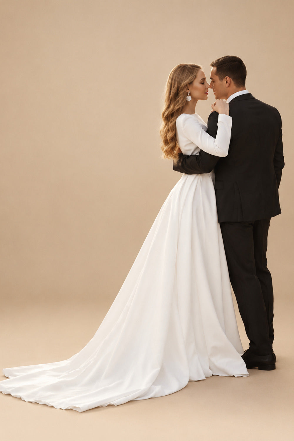 Rutipo White A-Line Scoop Neck Long Sleeves Satin Sweep Train Wedding Dress