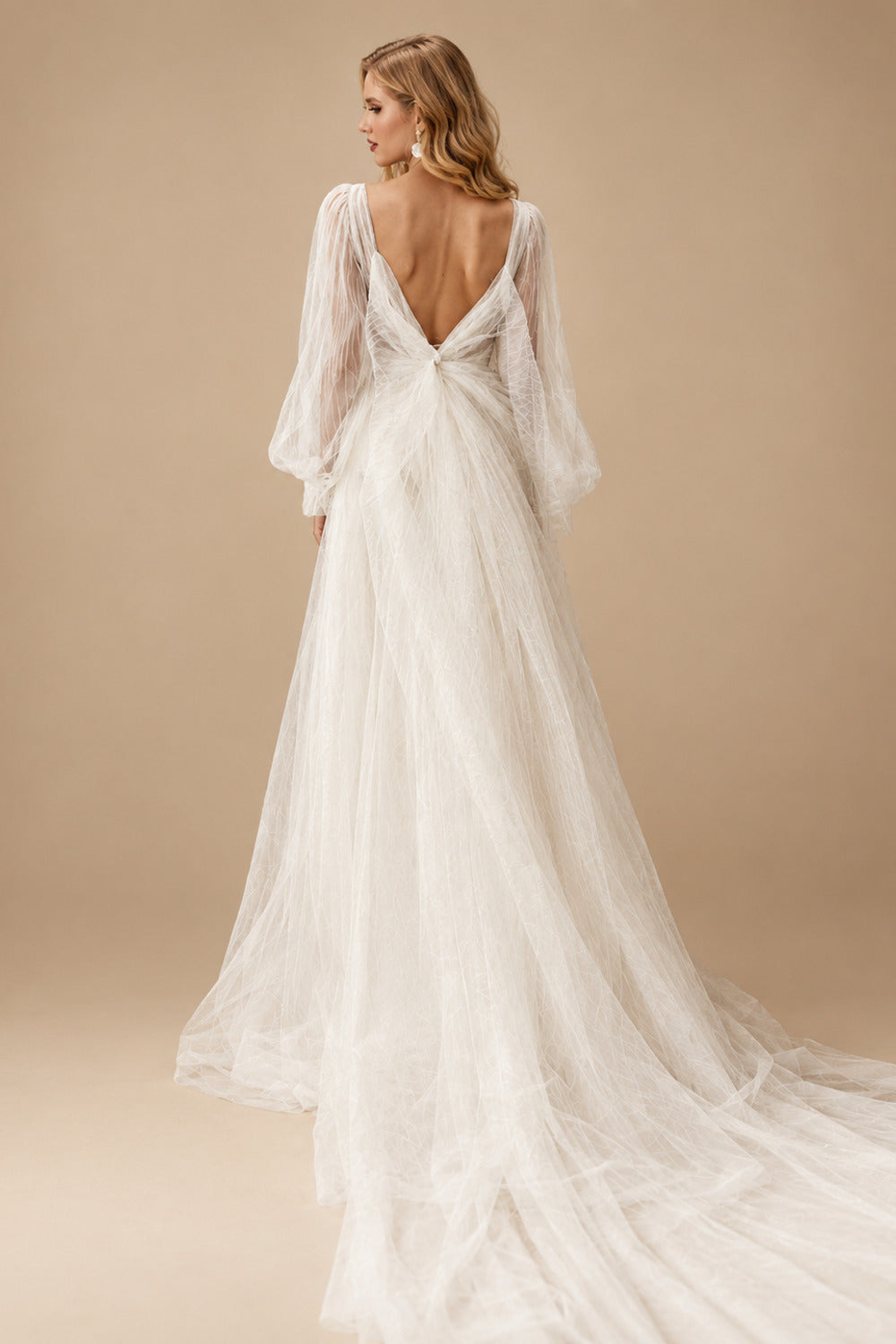 Rutipo Ivory A-Line V-Neck Sweep Train Tulle Wedding Dress