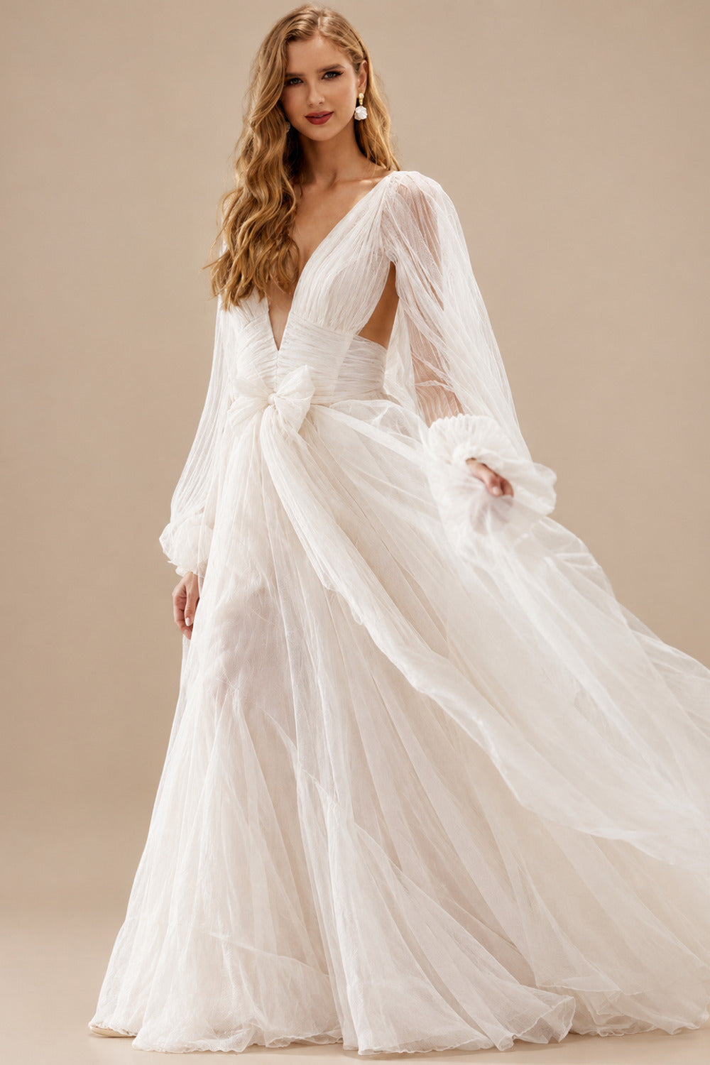 Rutipo Ivory A-Line V-Neck Sweep Train Tulle Wedding Dress
