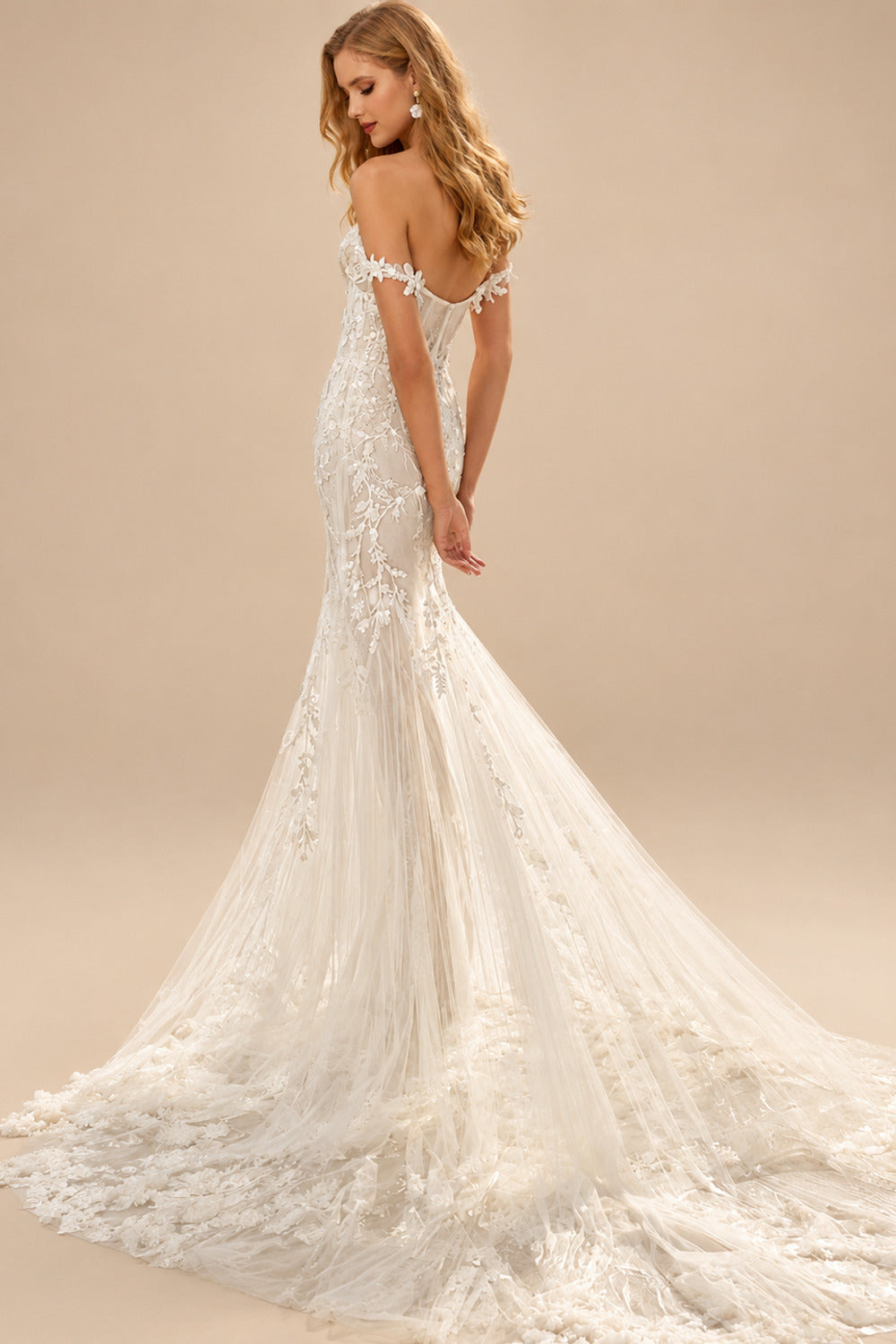 Rutipo Ivory Trumpet/Mermaid Sweetheart Sweep Train Lace Wedding Dress