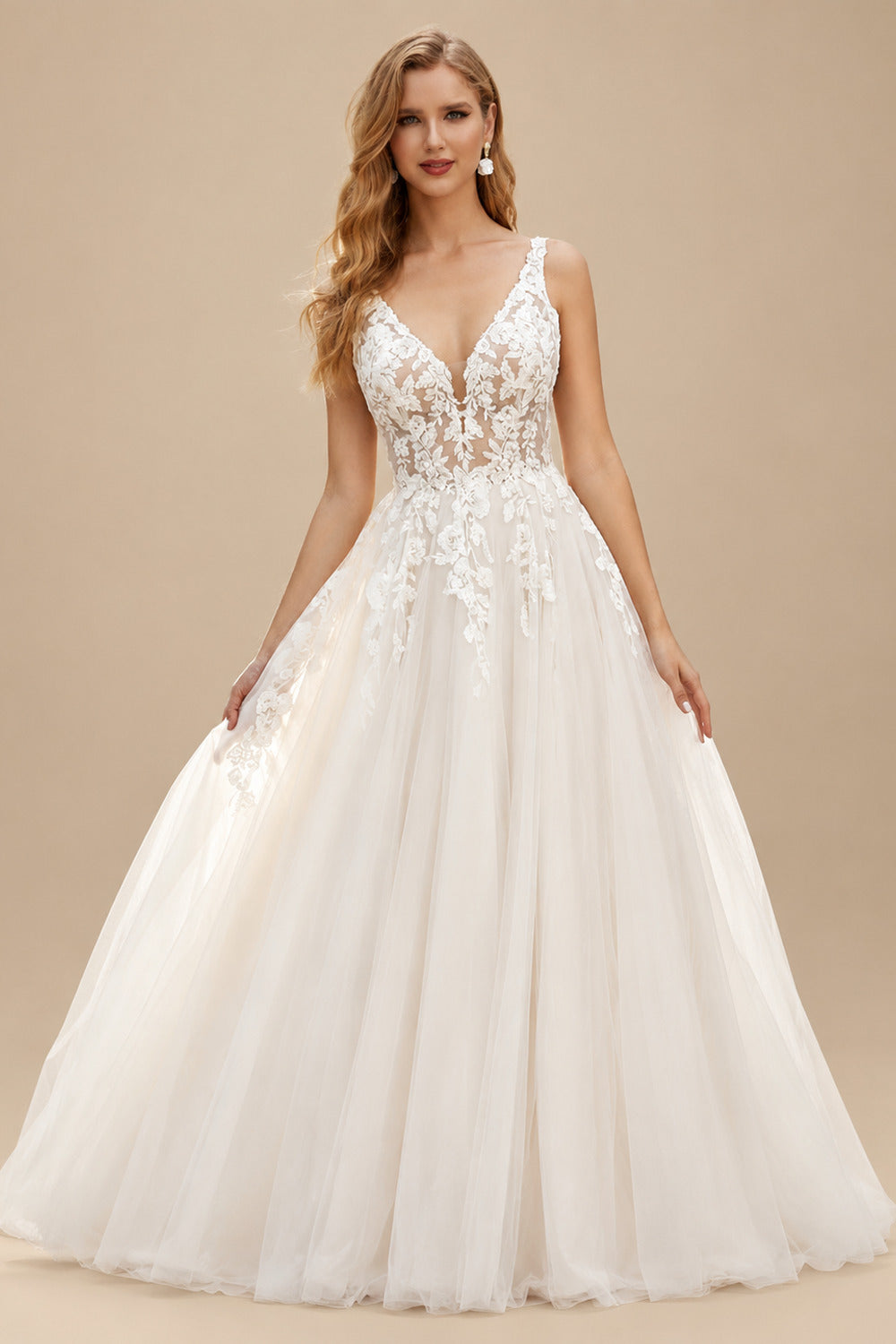 Rutipo Ivory Ball-Gown V-Neck Sweep Train Tulle Wedding Dress With Lace