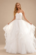 Rutipo Ivory Vintage Inspired Ball-Gown Tulle Court Train Wedding Dresses With Strapless Cascading Ruffles