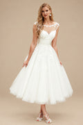 Rutipo Ivory Vintage Short Lace Wedding Dresses With Tea-Length