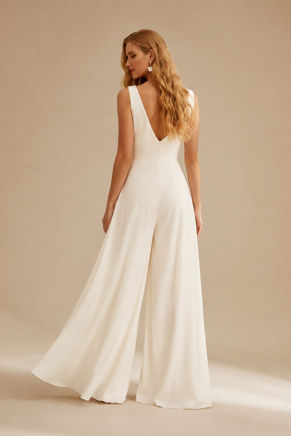 Rutipo Ivory Ivory Jumpsuit Bridal Dresses 2023 Floor-Length V-Neck Sleeveless Wedding Jumpsuit