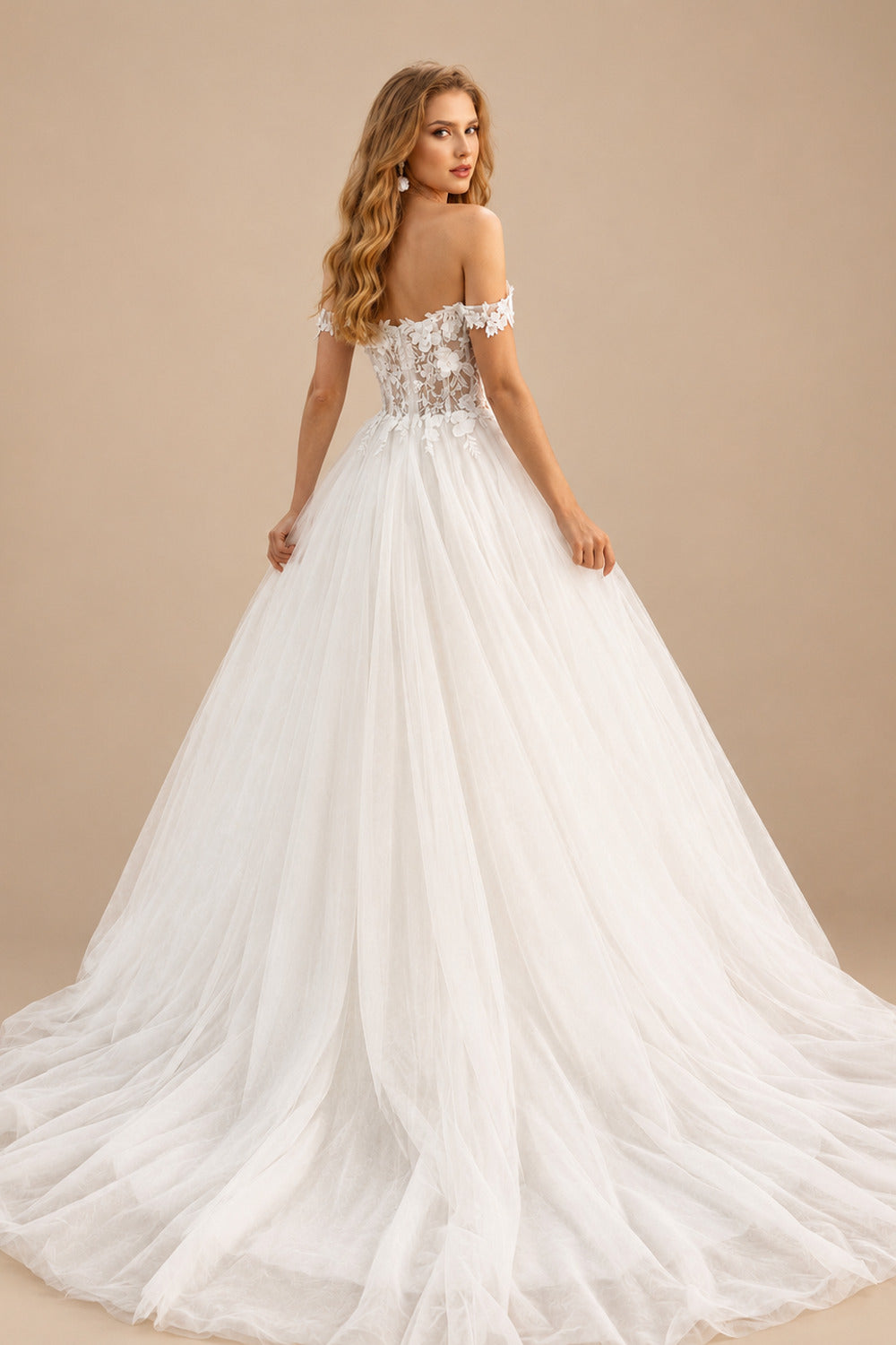 Rutipo Ivory Boho Lace Princess Off-The-Shoulder Wedding Dresses With Tulle
