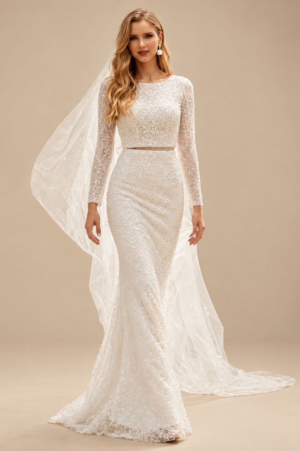 Rutipo Ivory Sheath/Column Sequined Long Sleeves Scoop Neck Wedding Dress