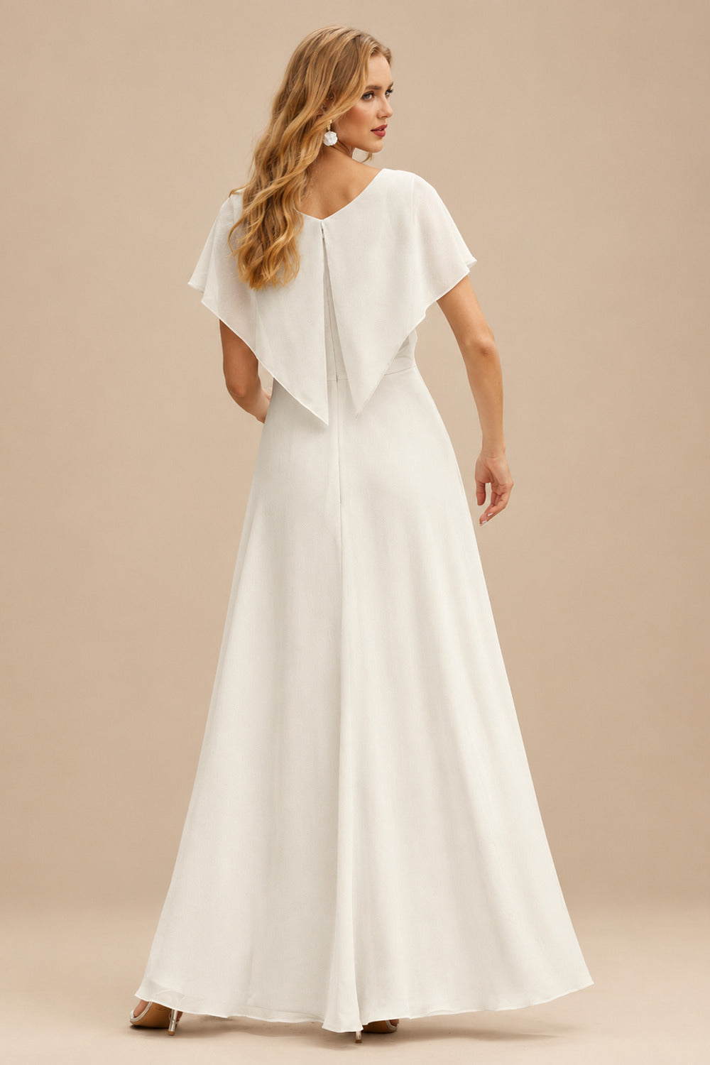 Rutipo Ivory Sheath/Column Sequined Long Sleeves Scoop Neck Wedding Dress