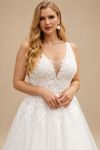 Rutipo Ivory Plus Size Classic Lace Princess Wedding Dresses With Tulle