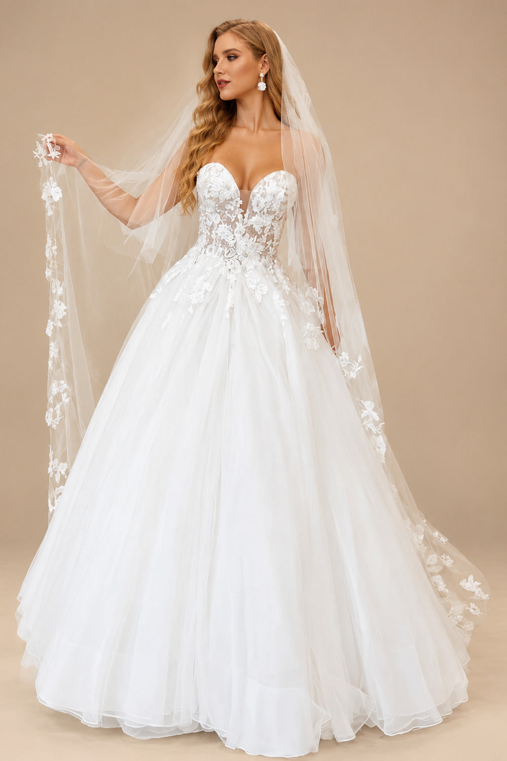 Rutipo White Ball-Gown Sweetheart Sleeveless Lace/Tulle Elegant Wedding Dresses With Appliques Lace