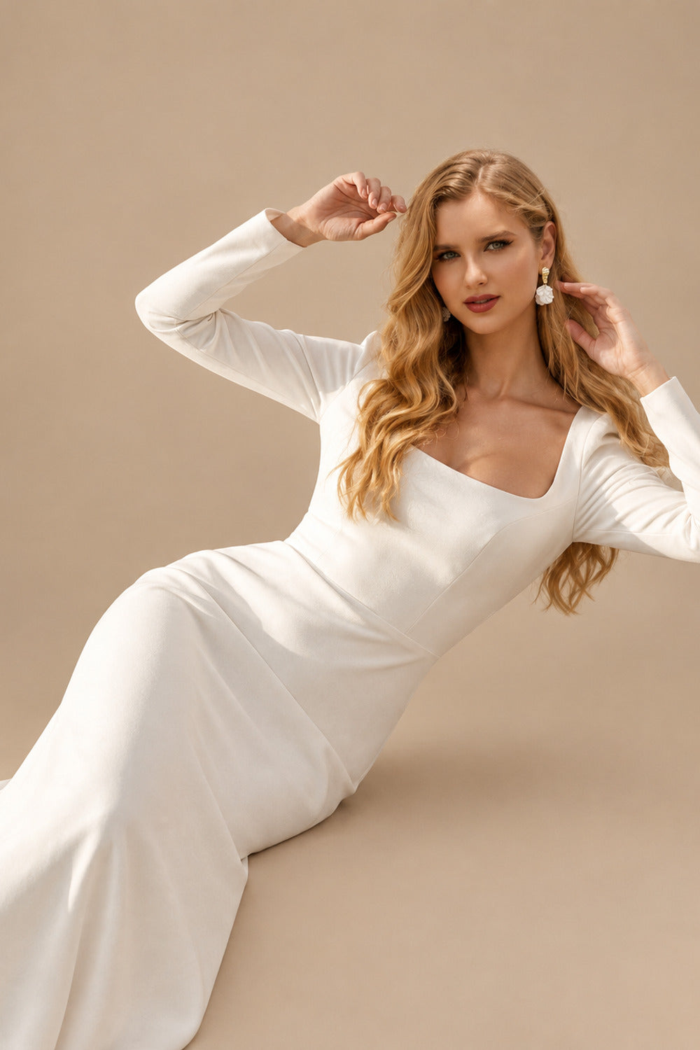 Rutipo Ivory Minimalist Long Sleeves Square Neckline Wedding Dresses