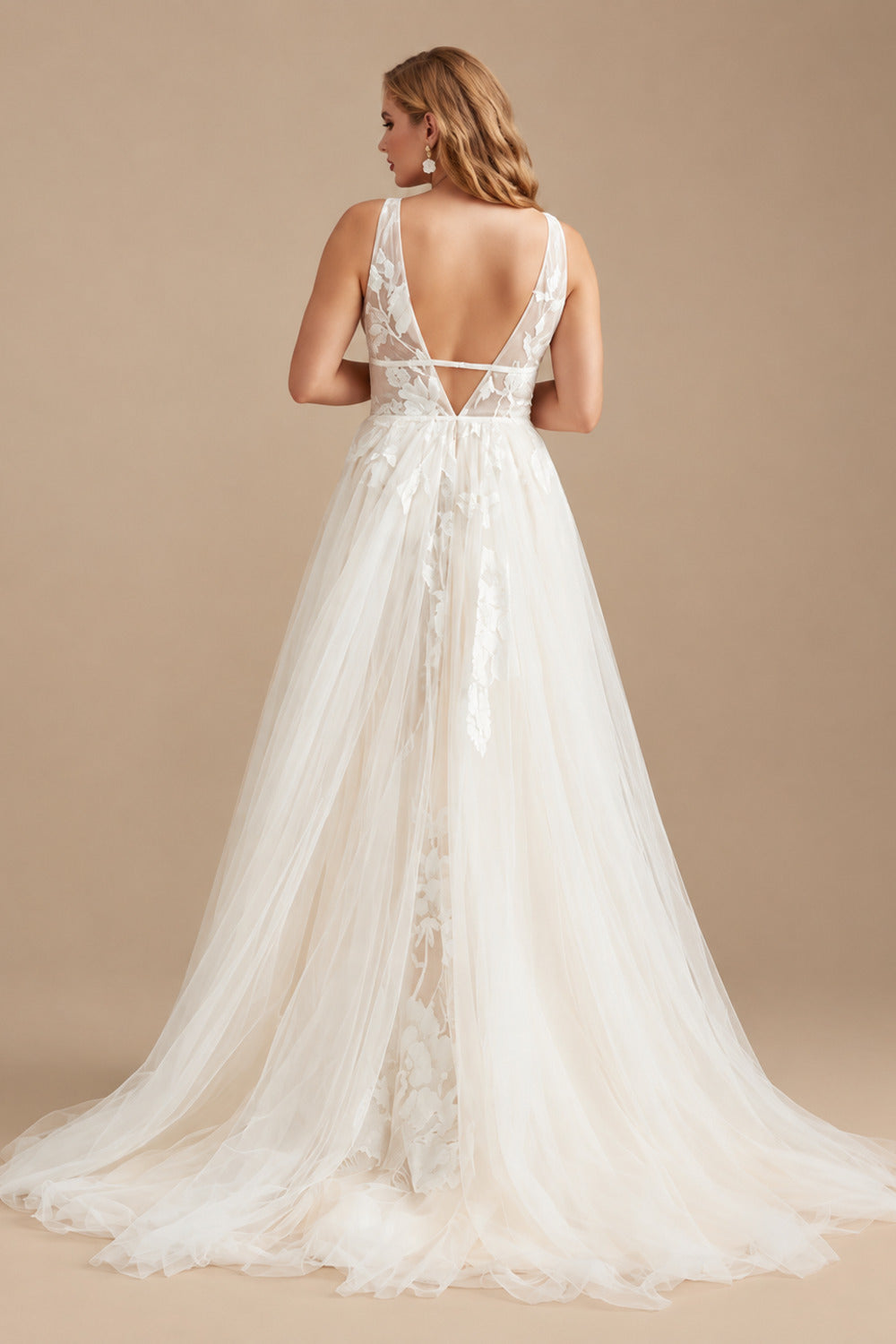 Rutipo Ivory A-Line V-Neck Vintage Backless Tulle Wedding Dresses With Appliques Lace