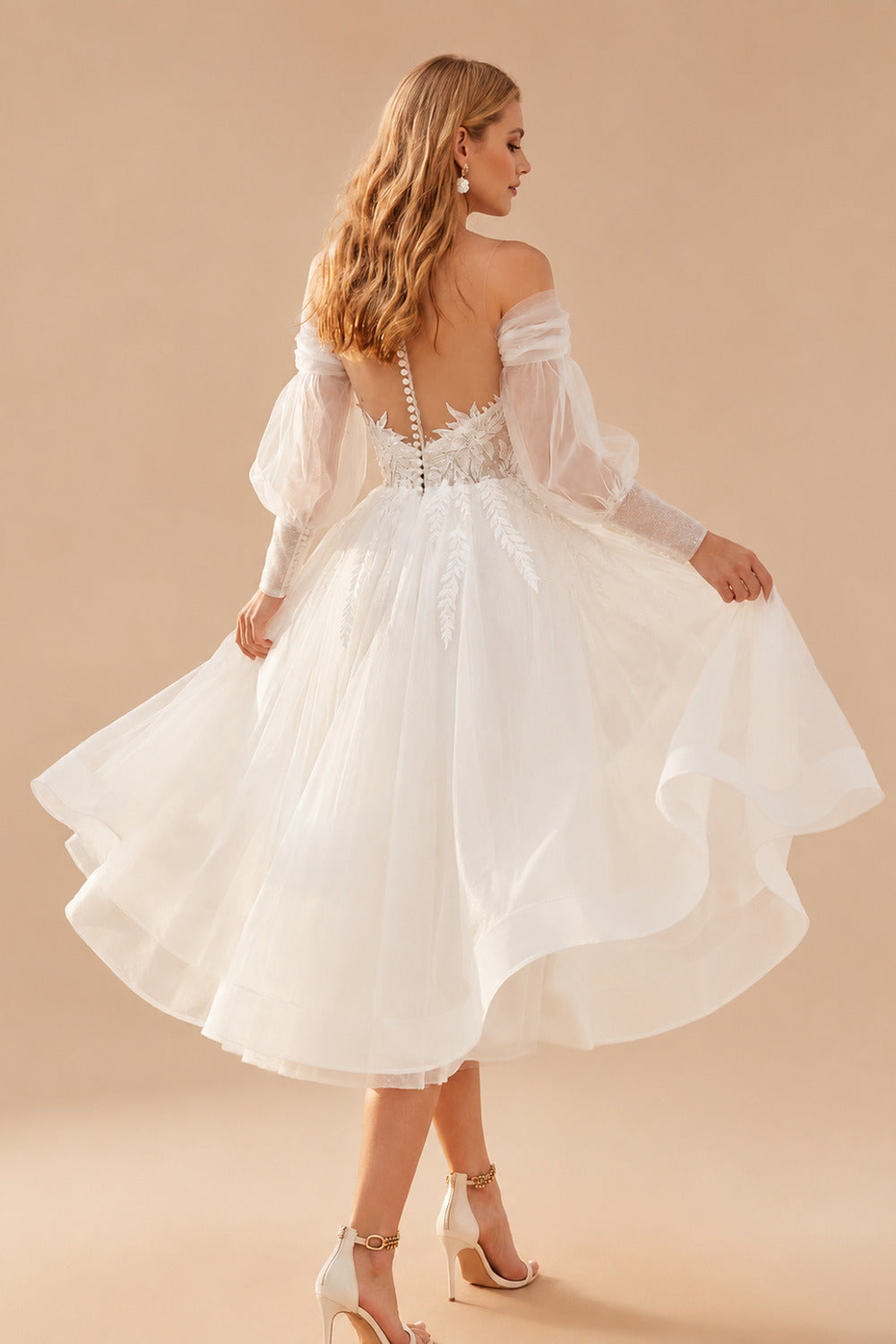 Rutipo Ivory A-Line Sweetheart Long Sleeves Elegant Tulle Wedding Dresses With Appliques Lace