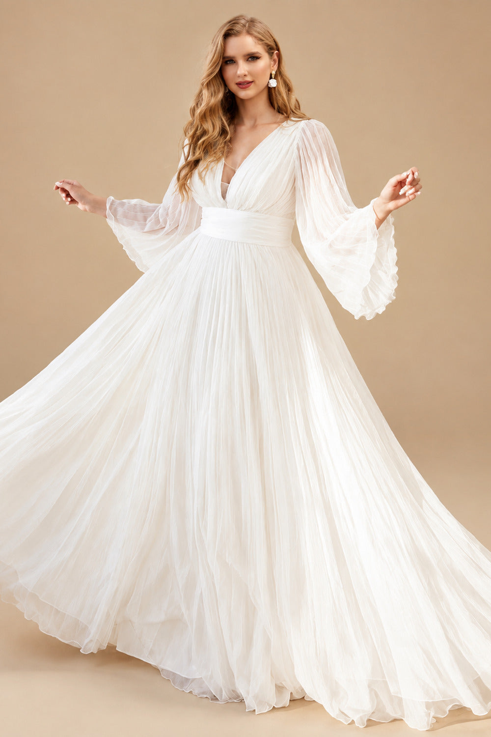 Rutipo Ivory Plus Size Boho A-Line V-Neck Long Sleeves Pleated Wedding Dresses With Chiffon