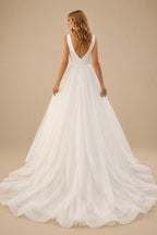 Rutipo Ivory Ball-Gown V-Neck Sleeveless Court Train Elegant Satin/Tulle Wedding Dresses