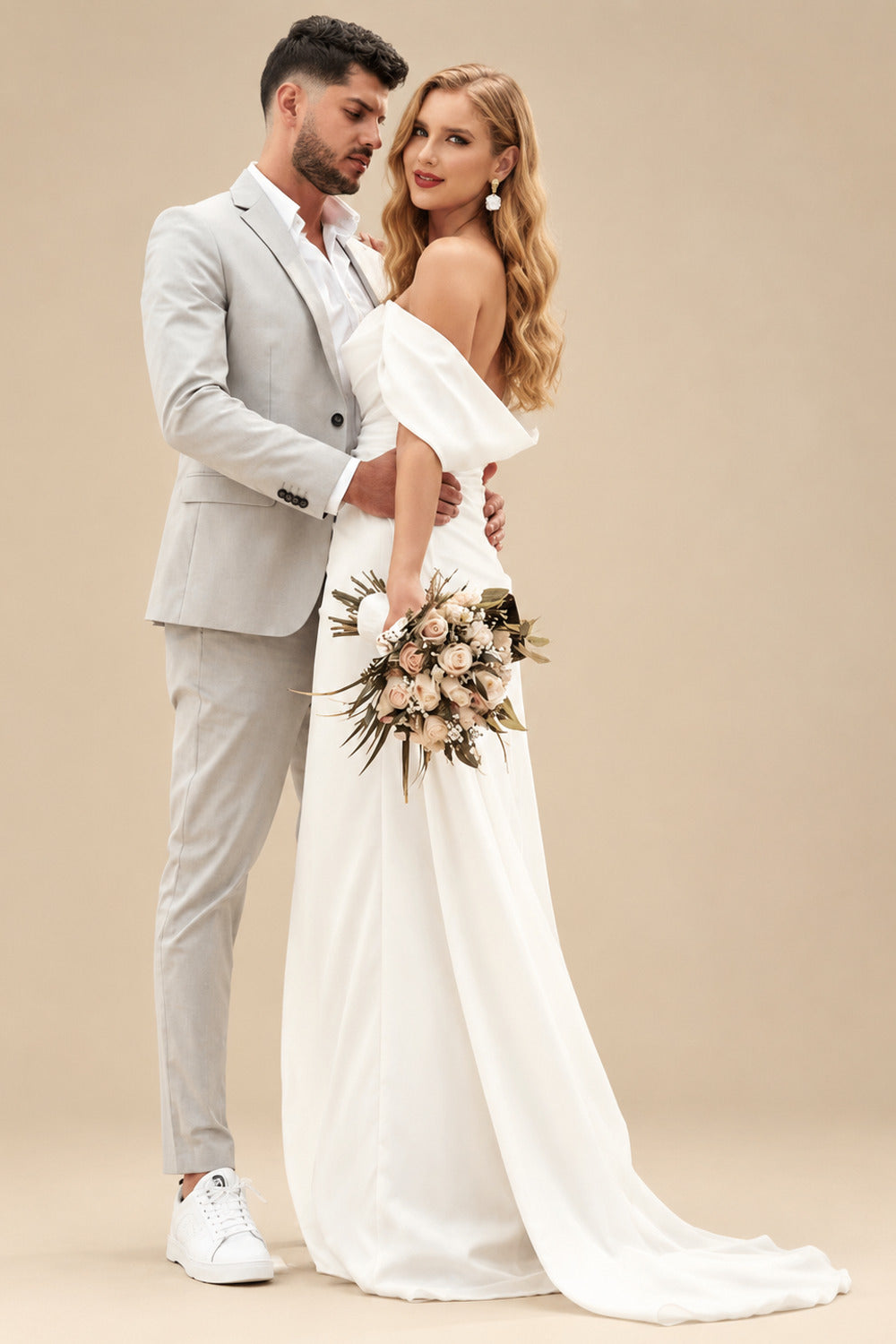 Rutipo Ivory Simple Off-The-Shoulder Sheath/Column Slit Wedding Dresses With Elastic Satin