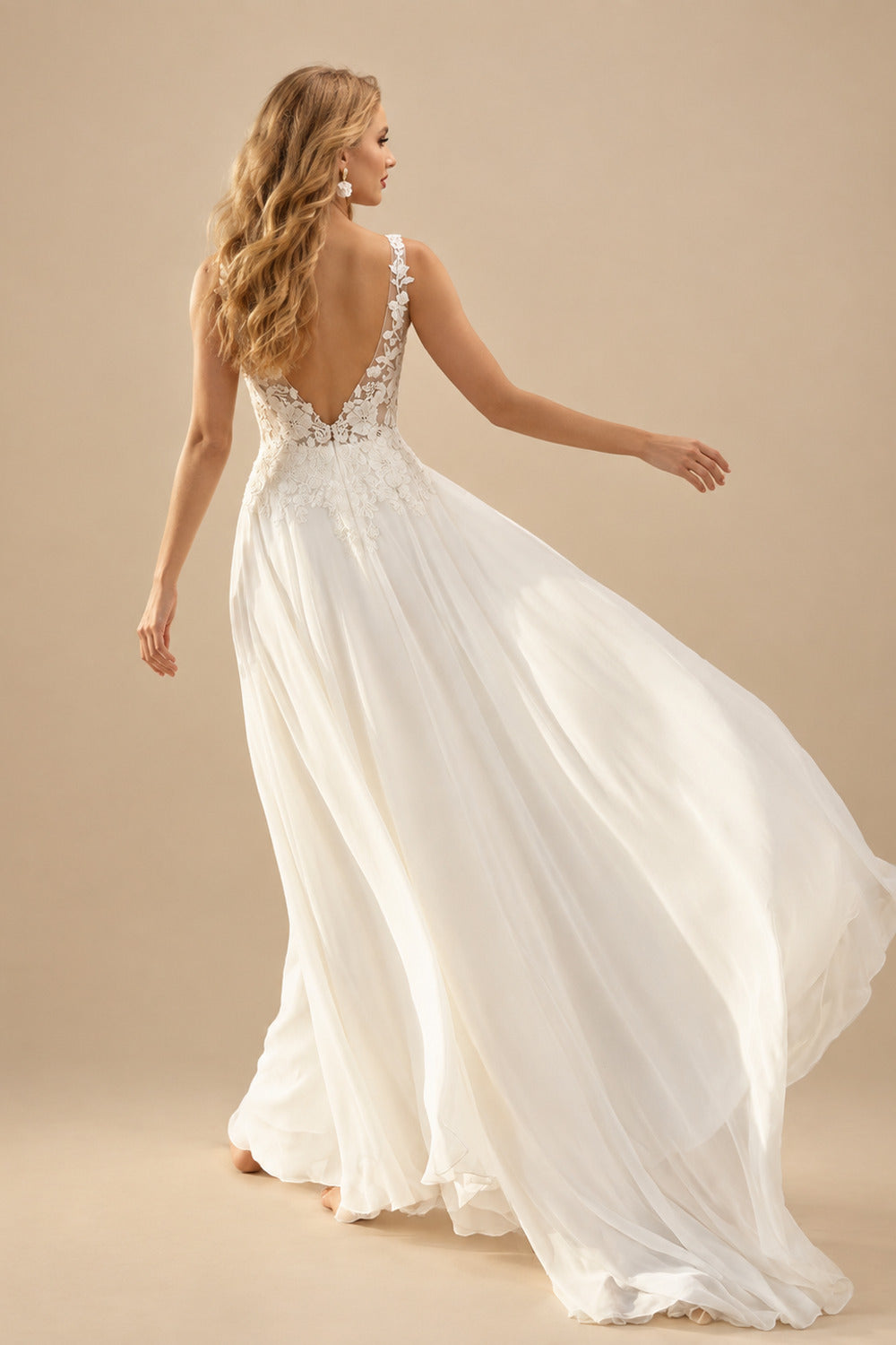 Rutipo Ivory A-Line V-Neck Sleeveless Sweep Train Chiffon/Lace Wedding Dresses