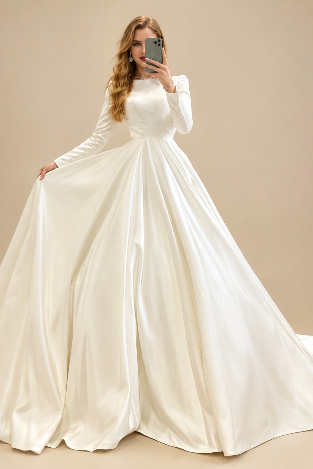 Rutipo Ivory Ball-Gown Scoop Neck Long Sleeves Sweep Train Satin Wedding Dresses