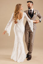 Rutipo Ivory Trumpet/Mermaid V-Neck Long Sleeves Floor-Length Lace Wedding Dresses