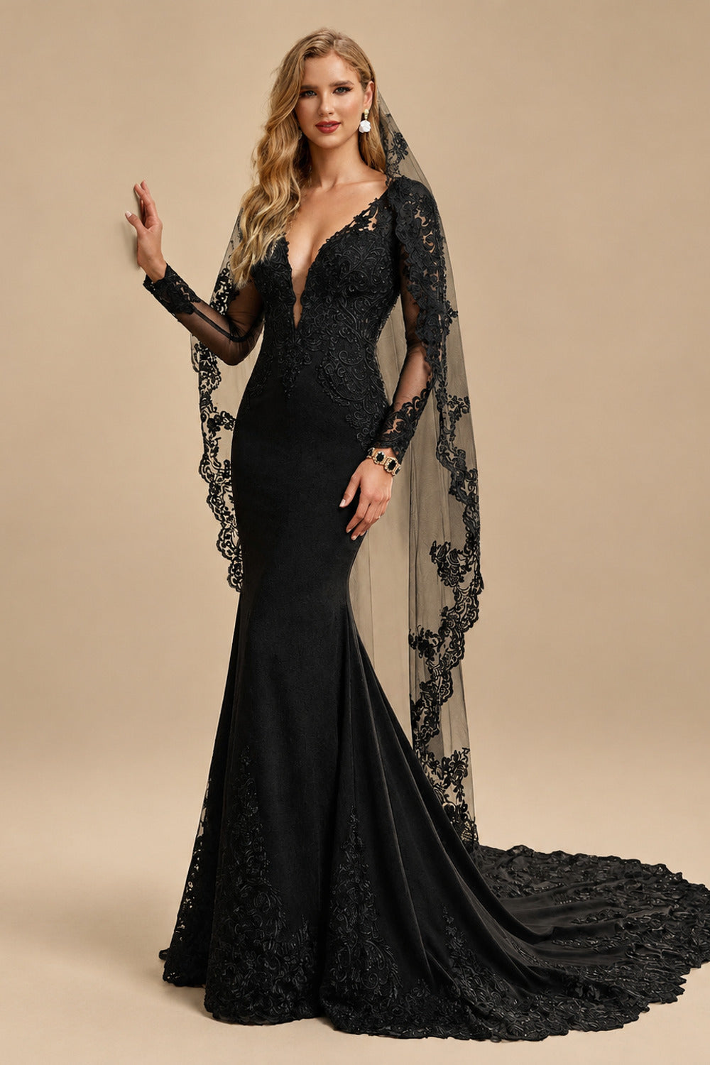 Rutipo Black Mermaid V-Neck Long Sleeves Court Train Lace Wedding Dresses