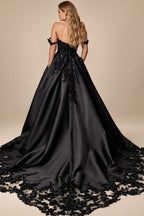Rutipo Black Ball-Gown Sweetheart Sleeveless Court Train Wedding Dresses With Lace