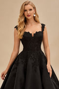 Rutipo Black Ball-Gown Sweetheart Sleeveless Court Train Wedding Dresses With Lace