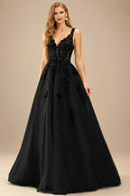 Rutipo Black A-Line V-Neck Sleeveless Sweep Train Tulle Wedding Dresses With Appliques Lace