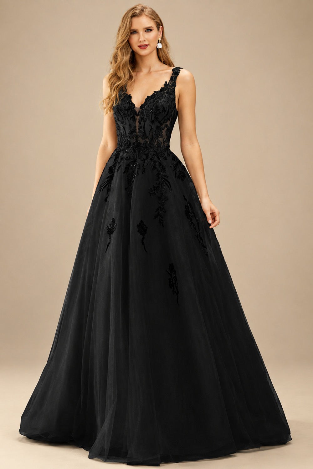 Rutipo Black A-Line V-Neck Sleeveless Sweep Train Tulle Wedding Dresses With Appliques Lace