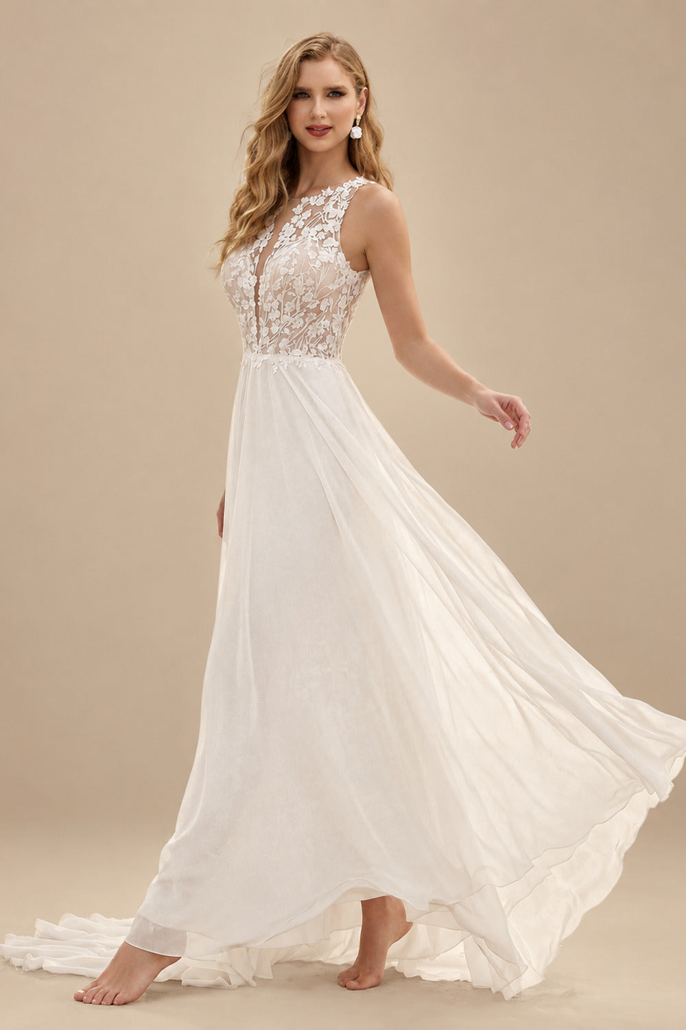 Rutipo Ivory A-Line Scoop Neck Sleeveless Lace Wedding Dresses With Appliques Lace