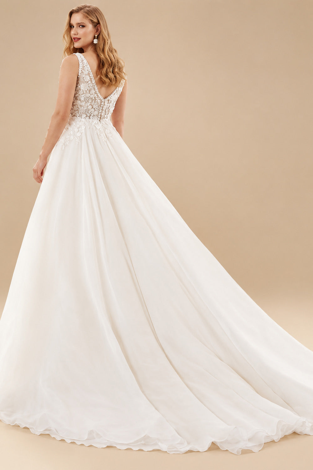 Rutipo Ivory A-Line V-Neck Sleeveless Court Train Chiffon/Lace Wedding Dresses