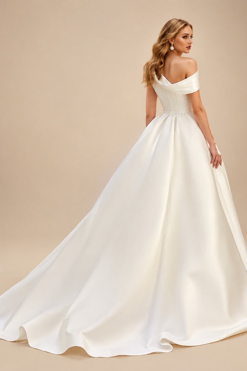 Rutipo Ivory Trumpet/Mermaid Asymmetrical Satin Wedding Dresses With Ruffle
