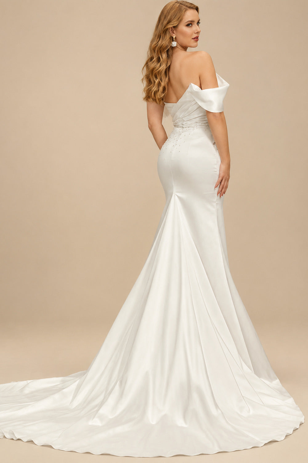 Rutipo Ivory Trumpet/Mermaid One-Shoulder Satin Wedding Dresses With High Split