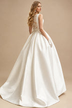 Rutipo Ivory Ball-Gown Scoop Neck Sleeveless Sweep Train Satin Wedding Dresses With Lace