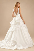 Rutipo Ivory Ball-Gown V-Neck Sleeveless Court Train Tulle Wedding Dresses With Ruffle/Bow(s)/Lace