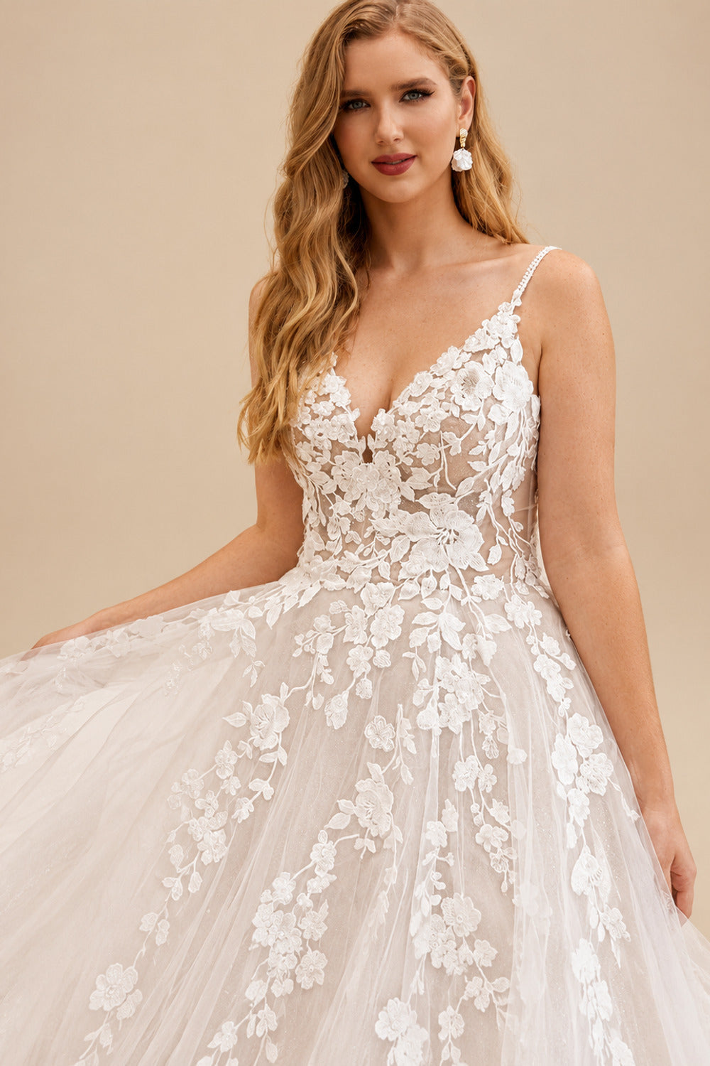 Rutipo As Picture A-Line V-Neck Sleeveless Tulle Plus Size Wedding Dresses With Appliques Lace/High Split