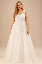 Rutipo Ivory A-Line V-Neck Sleeveless Court Train Lace/Tulle Plus Size Wedding Dresses