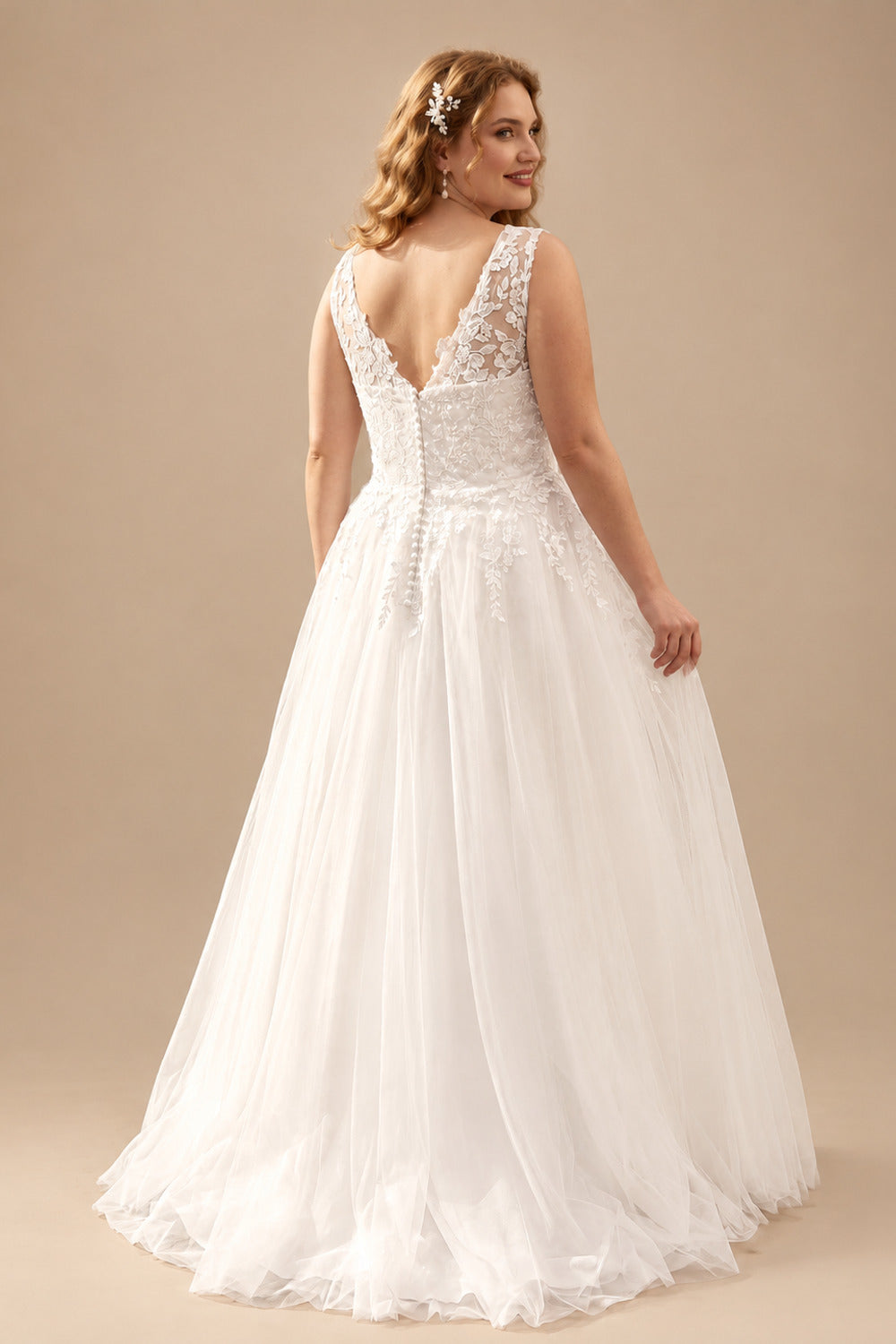 Rutipo Ivory A-Line V-Neck Sleeveless Sweep Train Lace/Tulle Plus Size Wedding Dresses
