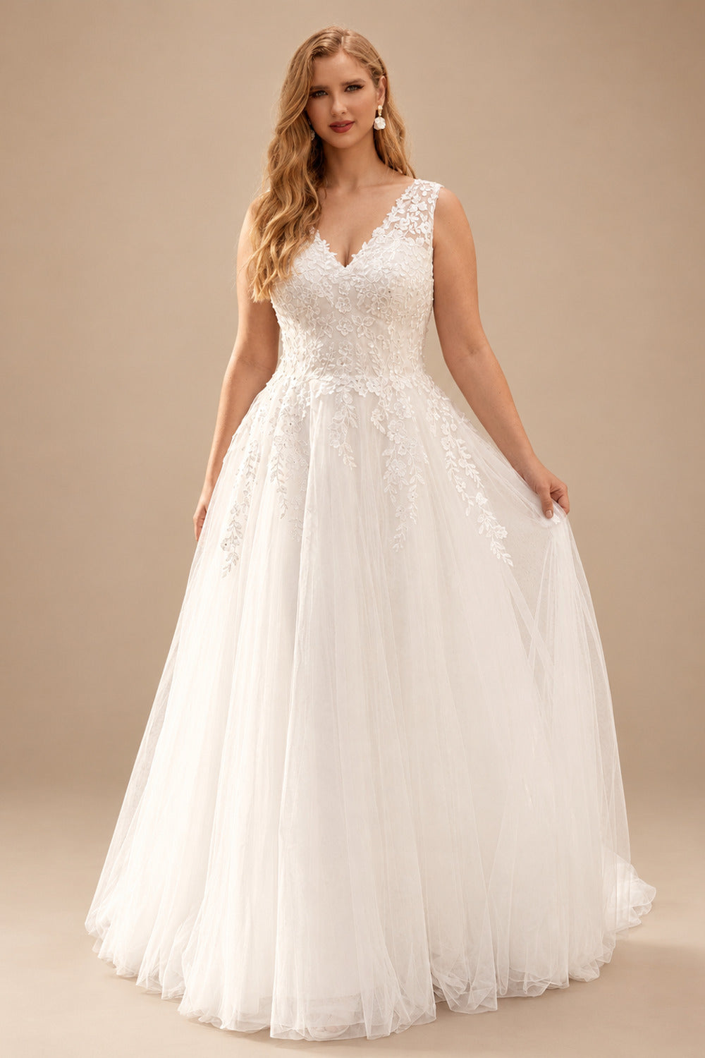 Rutipo Ivory A-Line V-Neck Sleeveless Sweep Train Lace/Tulle Plus Size Wedding Dresses