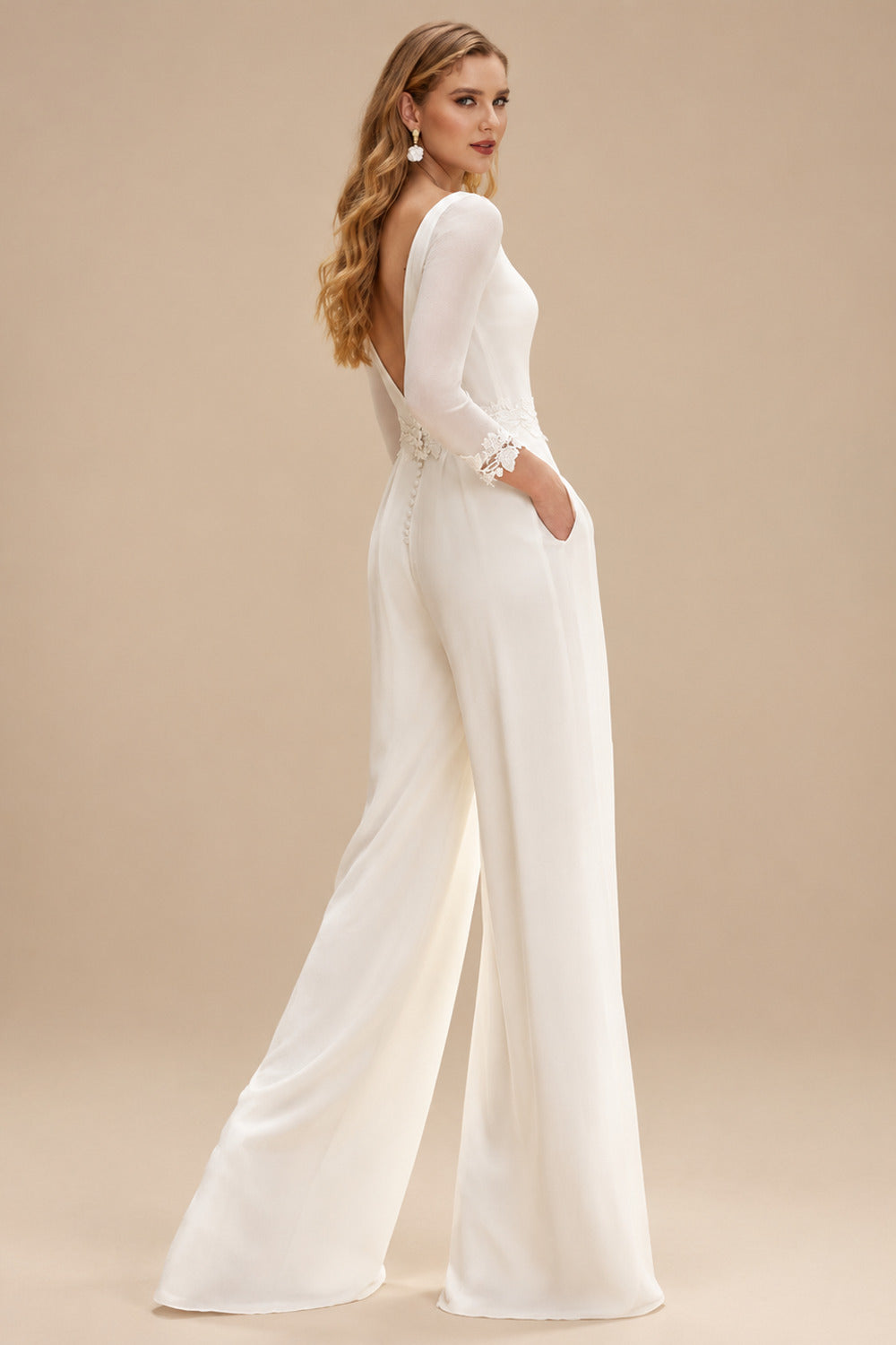 Rutipo Ivory Jumpsuit/Pantsuit Scoop Neck Tulle/Silk Like Satin Wedding Dresses With Lace