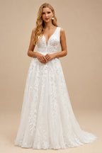Rutipo Ivory Plus Size A-Line V-Neck Sleeveless Court Train Tulle Wedding Dresses With Lace