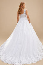 Rutipo White Plus Size A-Line V-Neck Sleeveless Court Train Tulle Wedding Dresses With Lace