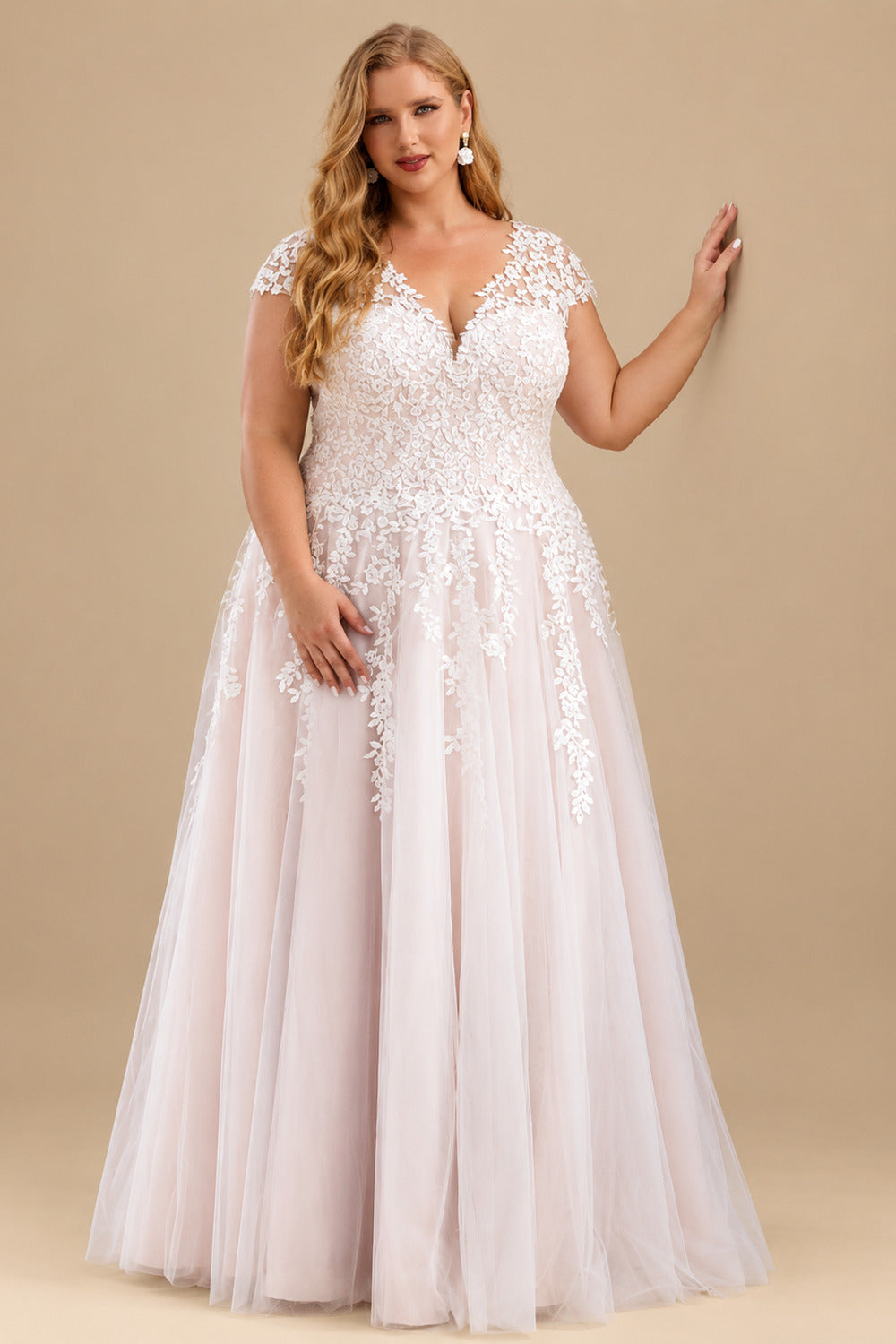 Rutipo As Picture A-Line V-Neck Sleeveless Tulle(Non-Stretch) Plus Size Wedding Dress With Appliques Lace