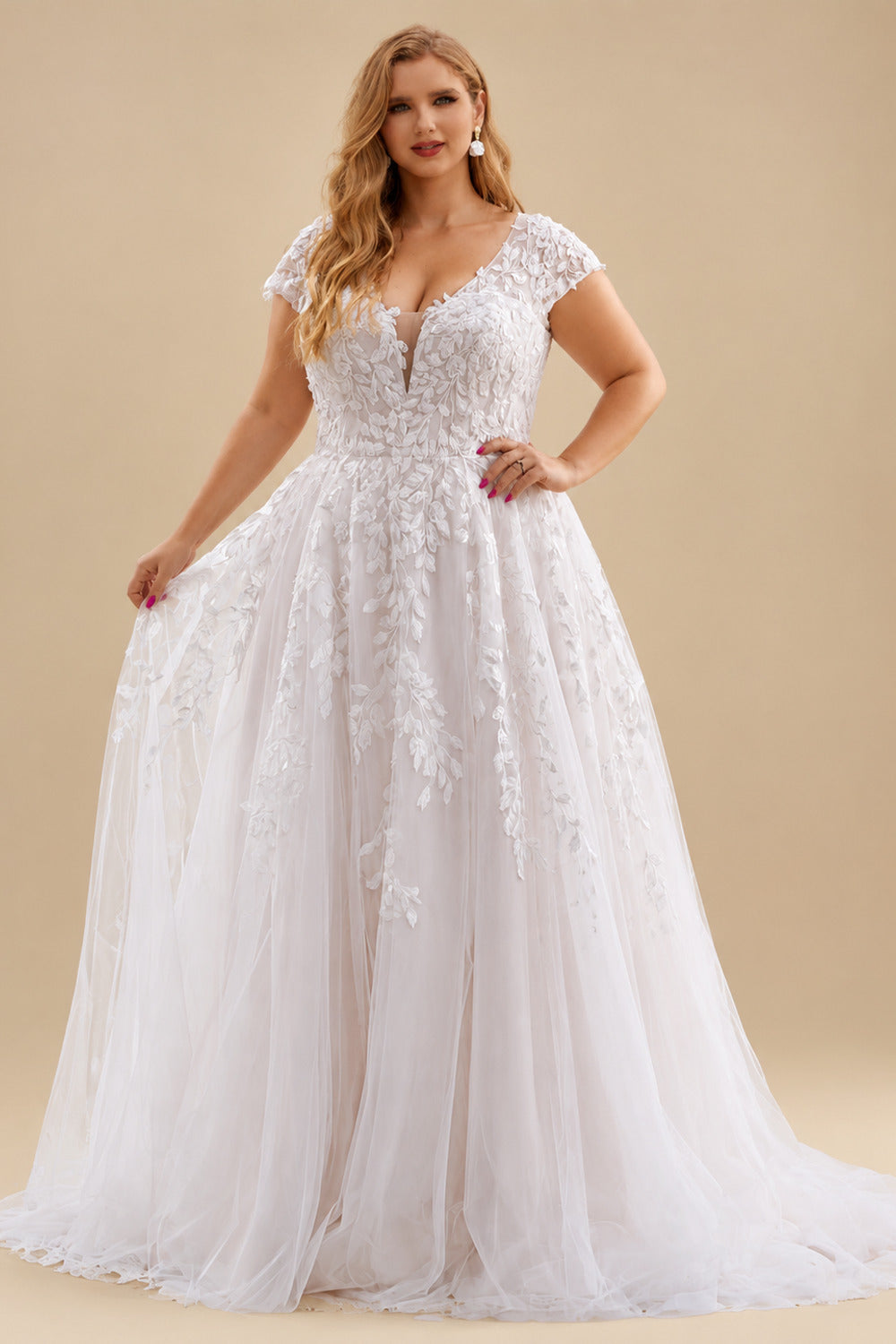 Rutipo As Picture Plus Size A-Line V-Neck Sweep Train Tulle Wedding Dresses With Appliques Lace