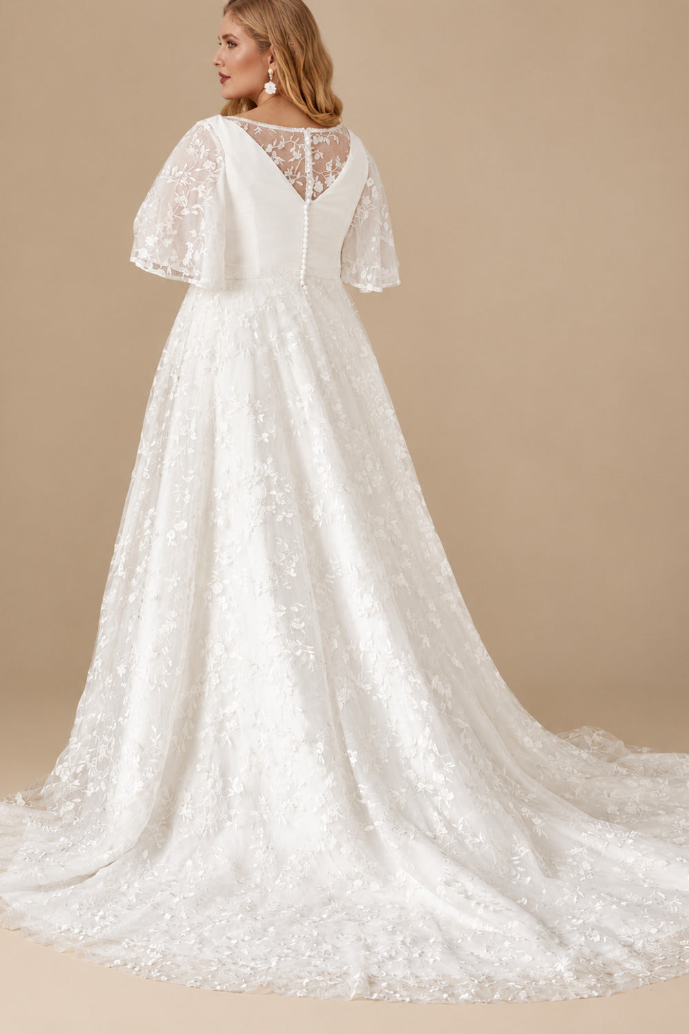 Rutipo Ivory Plus Size A-Line V-Neck Satin(Non-Stretch)/Tulle Wedding Dresses With Lace