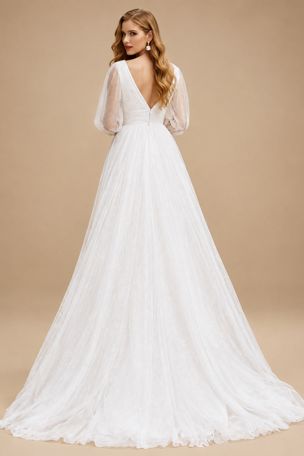 Rutipo White Plus Size A-Line V-Neck Long Sleeves Sweep Train Tulle Wedding Dresses